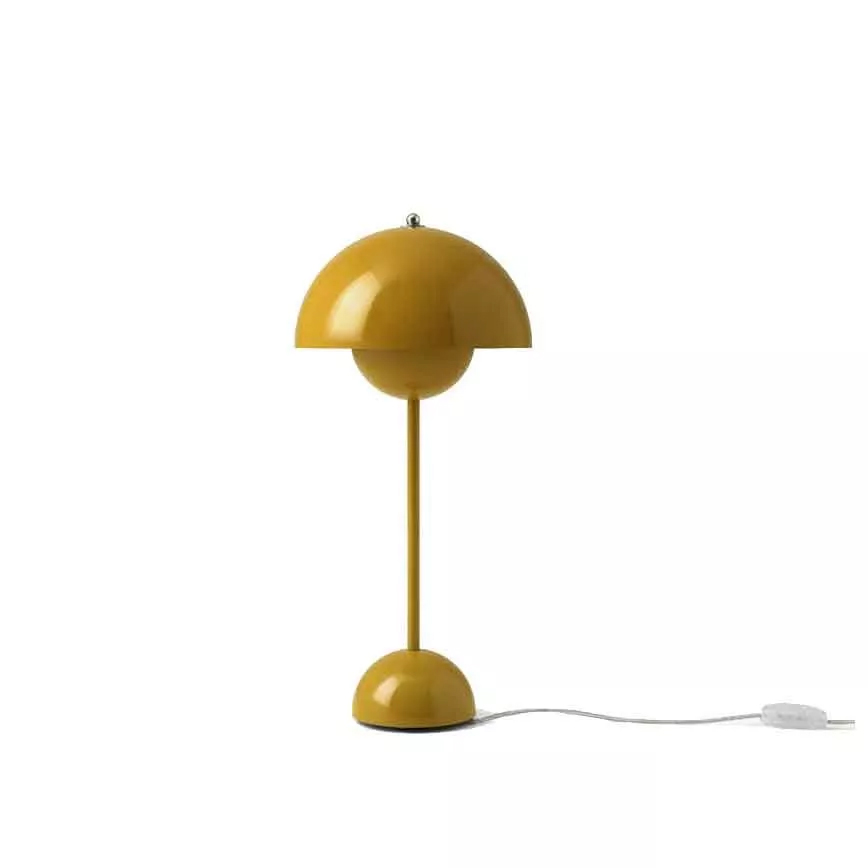 Flowerpot Vp3 Bordlampe