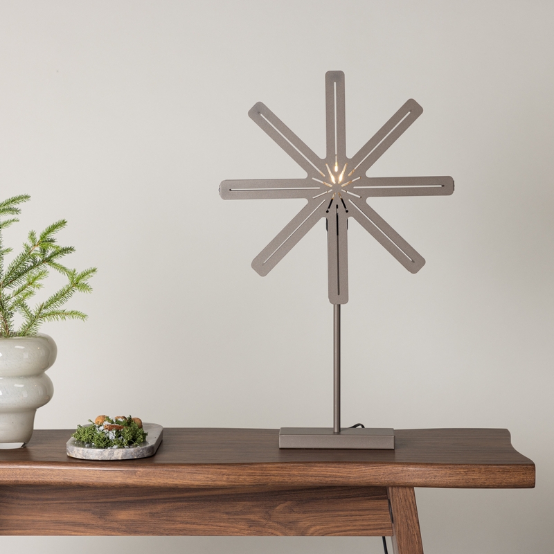 Platt Bordlampe Mocca Farvet Metal Stjerneformet Med Led Lys Højde