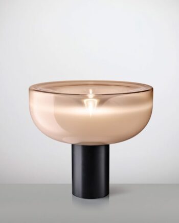 Aella Mini Bordlampe Fra Leucos Støvet Pink Mat Sort