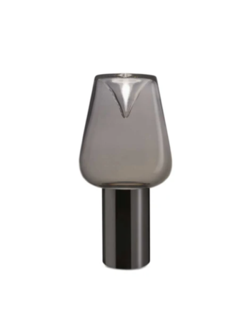Aella Thin Bordlampe Fra Leucos Gunmetal Røget Glas