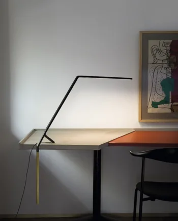 Bird Bordlampe Sort