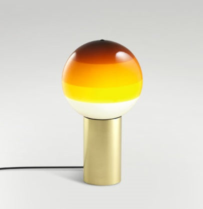 Dipping Light Bordlampe Fra Marset Messing Amber