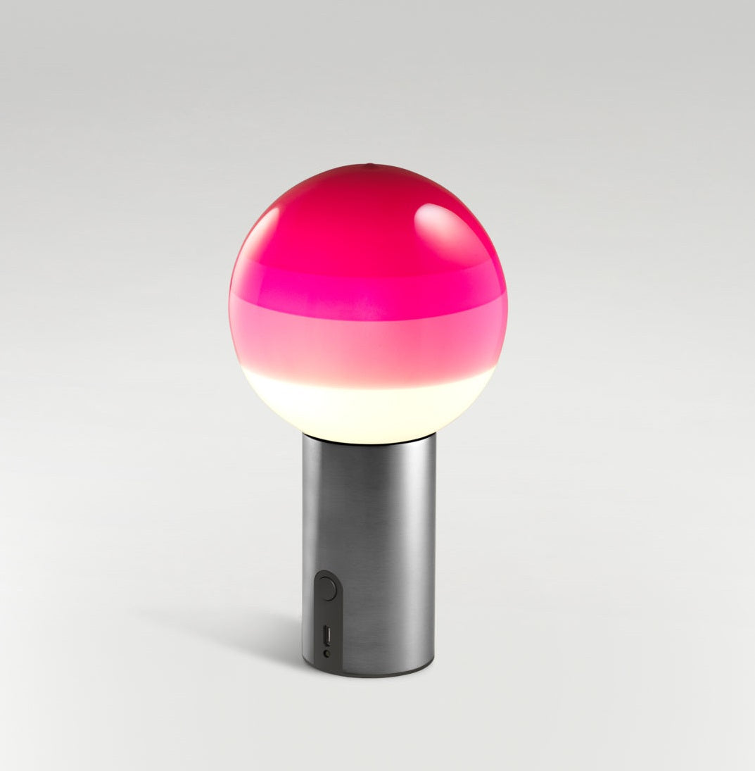 Dipping Light Transportabel Bordlampe Fra Marset Grafit Pink