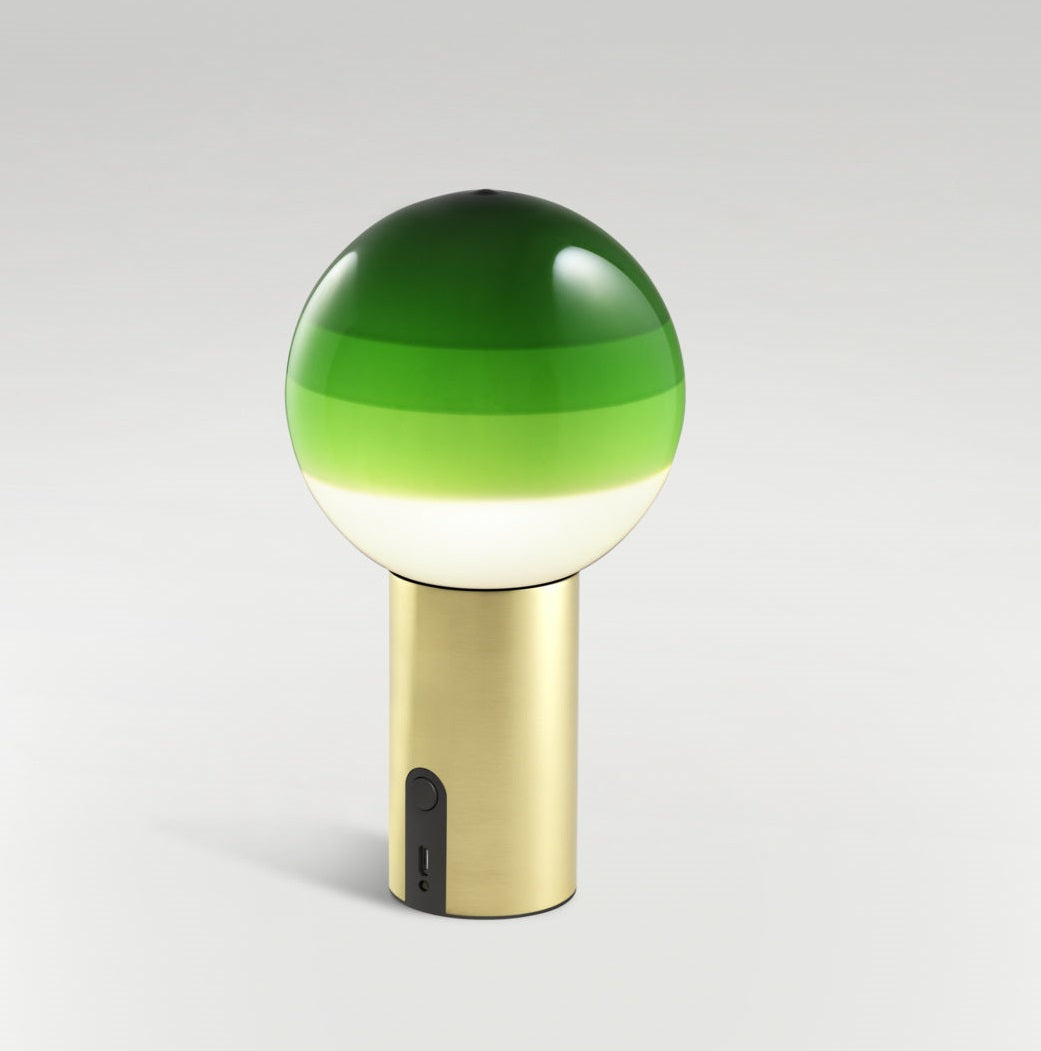 Dipping Light Transportabel Bordlampe Fra Marset Messing Grøn