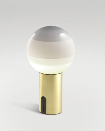 Dipping Light Transportabel Bordlampe Fra Marset Messing Off White