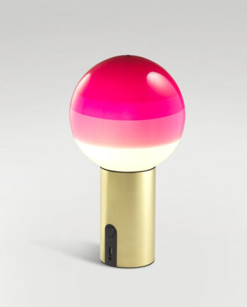 Dipping Light Transportabel Bordlampe Fra Marset Messing Pink