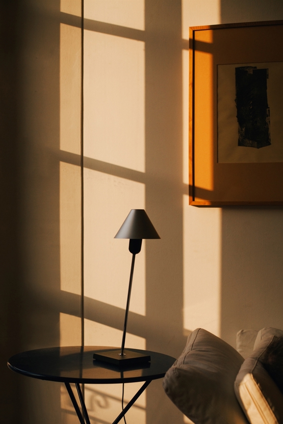 Gira Bordlampe Sort Aluminium