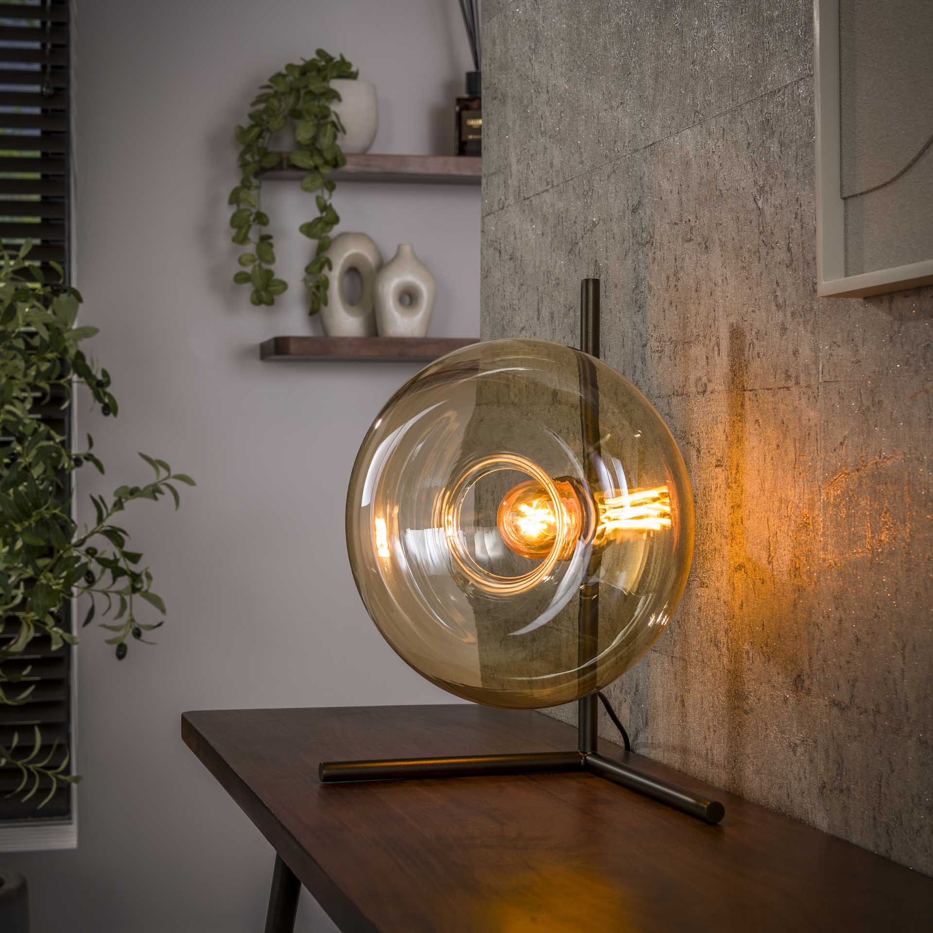 Iris Bordlampe Ravfarvet Glas Bronzefarvet Metal Levering Uden Pære