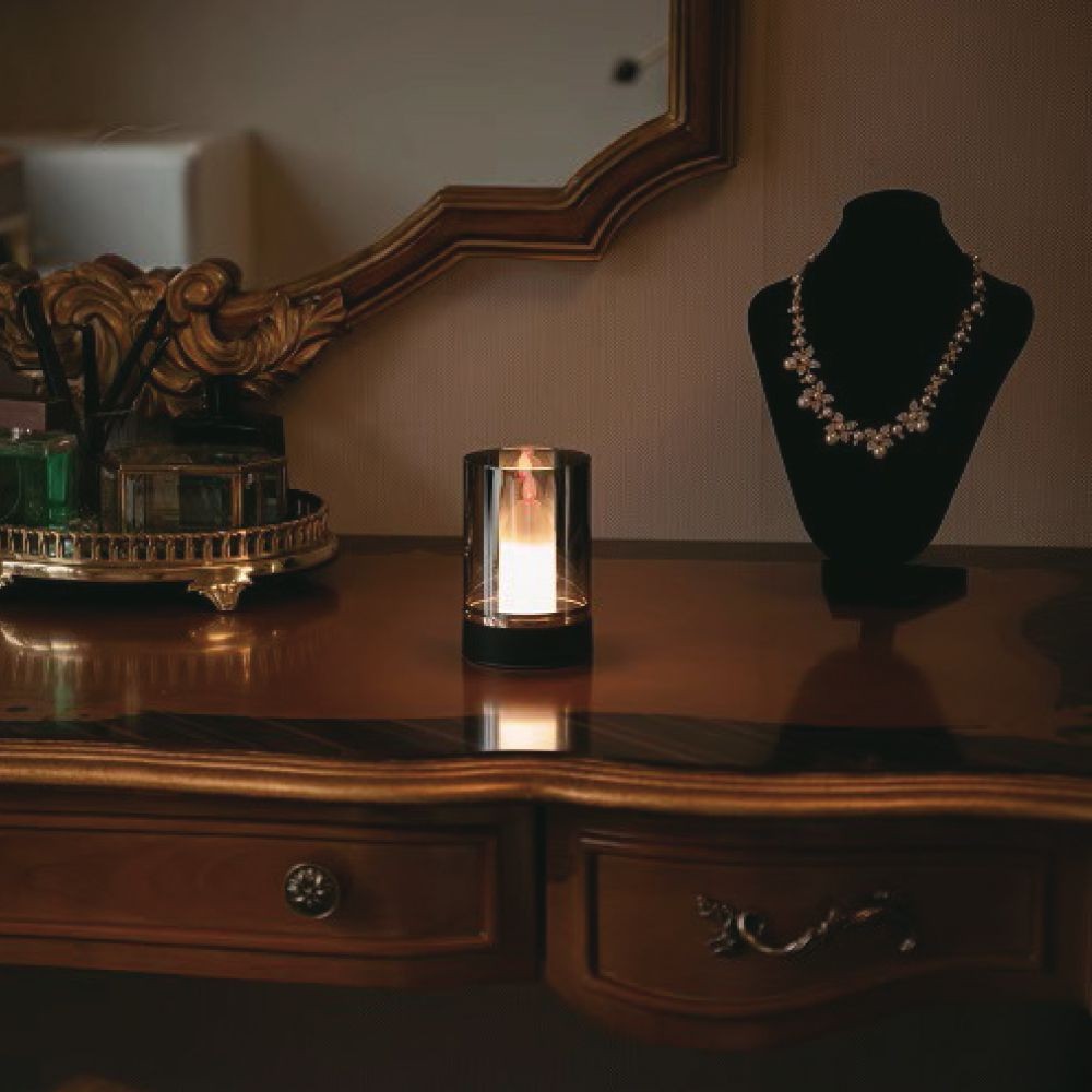 Led Genopladelig Bordlampe Bevægelses Dæmper Sort Røgfarvet 3000k 360 Grader Elegant Design Kulør : Varm