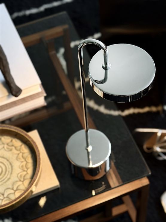 Moovelight Batterilampe Bordlampe Trådløs Oplader Krom
