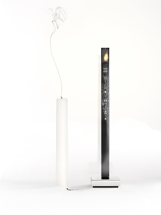 New Flame Bordlampe Sort