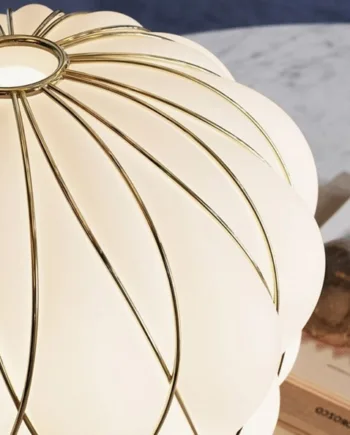 Pinecone Bordlampe Stor ø50 Hvid Guld
