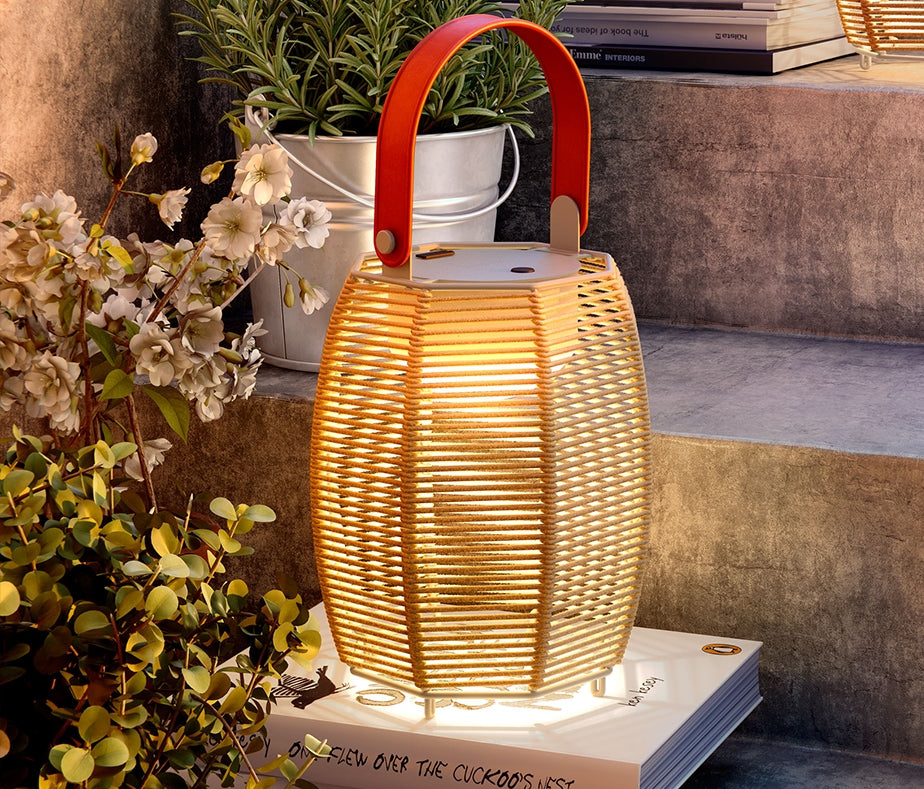 Tanit Bordlampe Bover