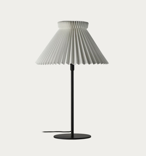 334t Bordlampe Sort Standardskærm