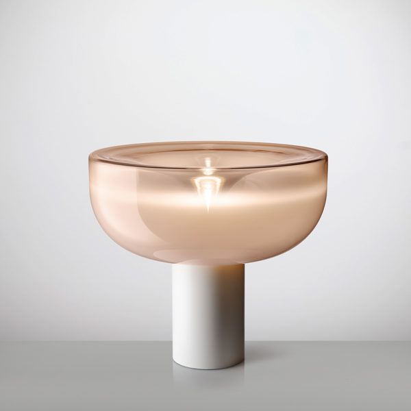 Aella Mini Bordlampe Fra Leucos Støvet Pink Mat Hvid