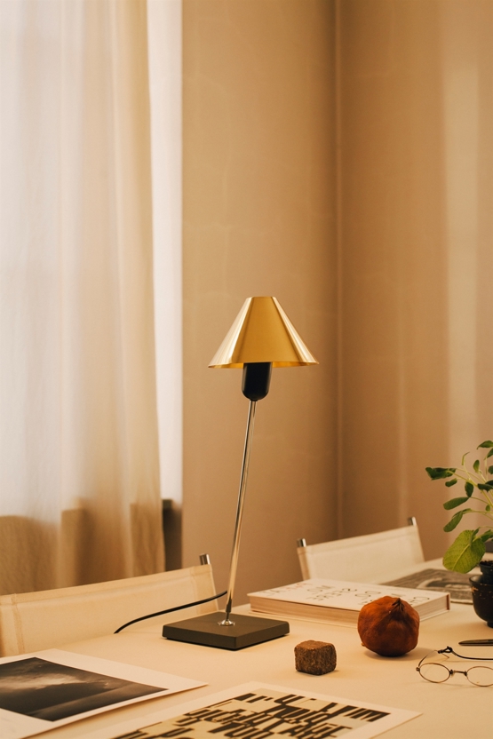 Gira Bordlampe Messing