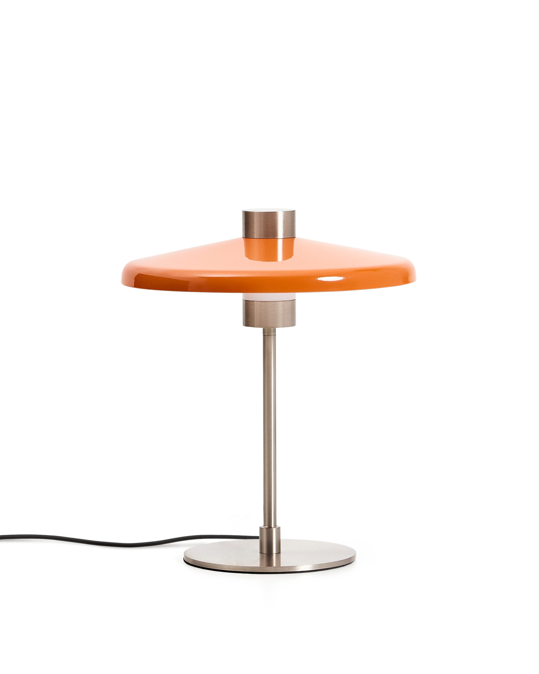 Kave Home Nuvira Bordlampe Orange Lysegrå Børstet Metal