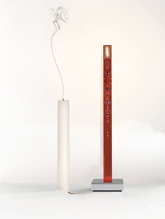 New Flame Bordlampe Rød