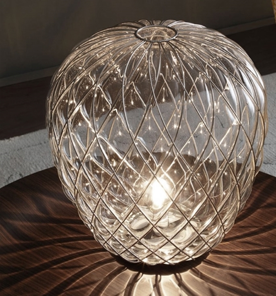 Pinecone Bordlampe Stor ø50 Klar Chrome