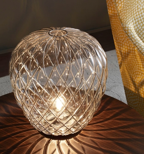 Pinecone Bordlampe Stor ø50 Klar Guld