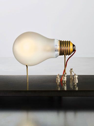 Ricchi Poveri Monument For Bulb Bordlampe
