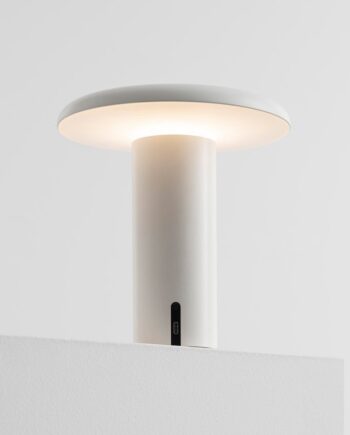 Takku Bordlampe Lakeret Hvid Artemide